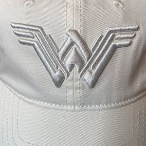 Wonder Woman White Hat